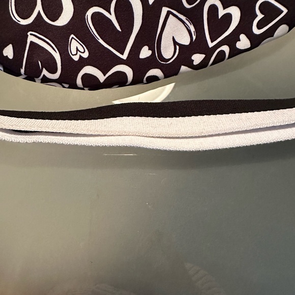 Like new! Brighton bum bag - Picture 8 of 10